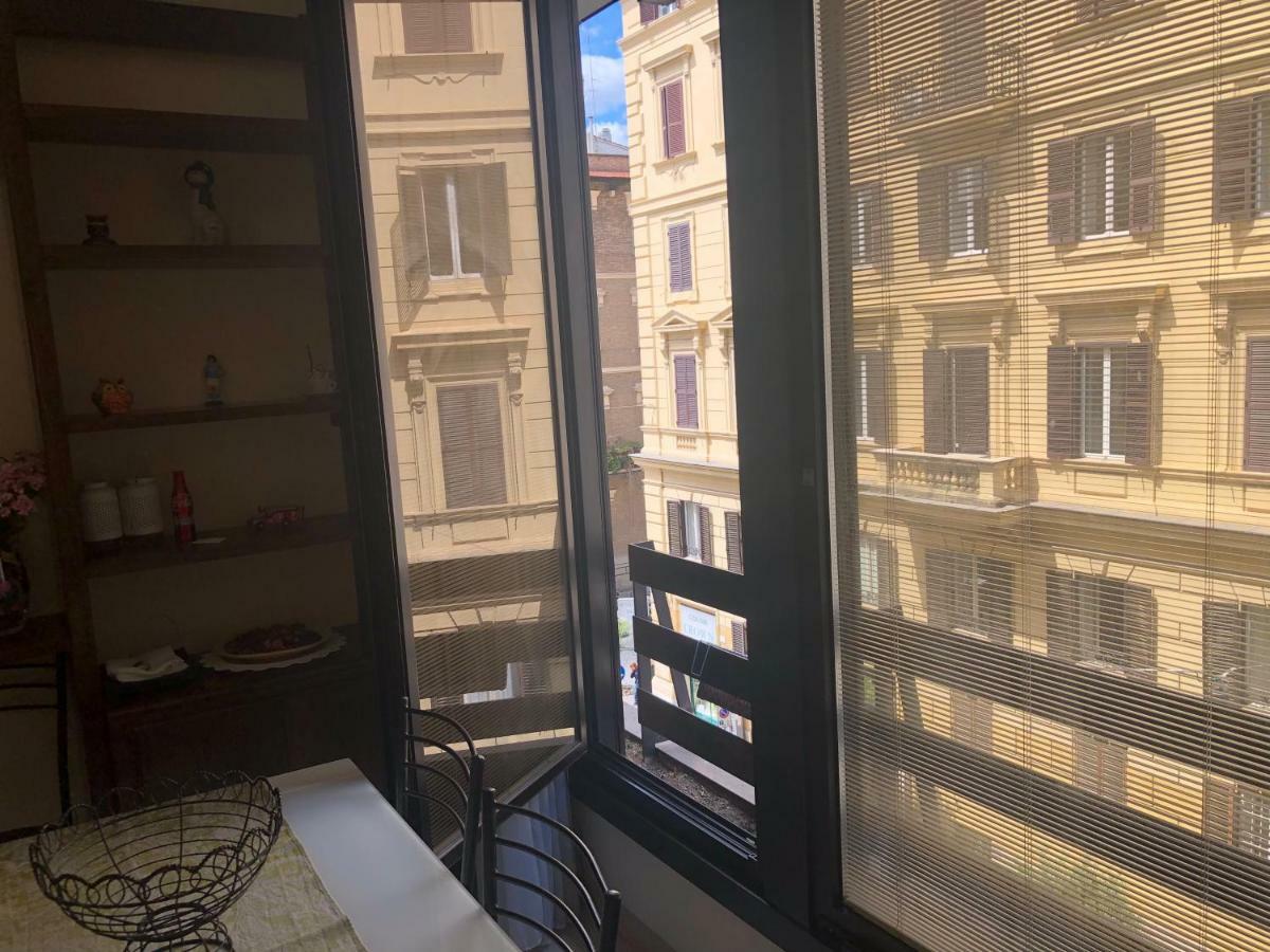 Visconti Apartment. Ρώμη Εξωτερικό φωτογραφία